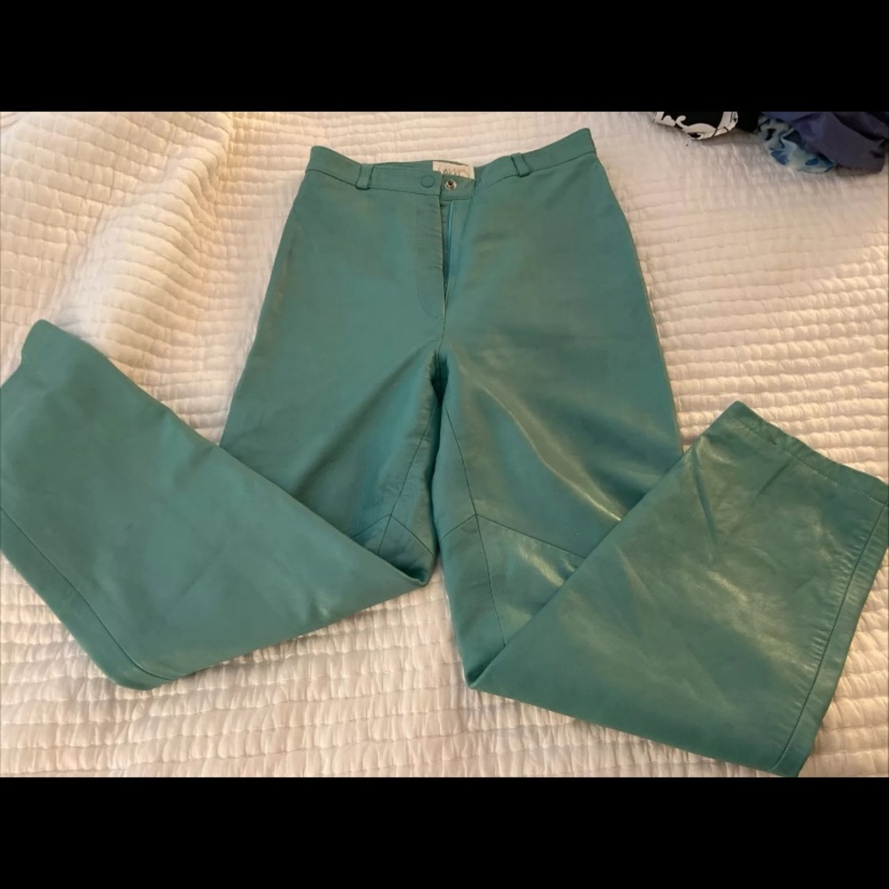 Vakko Butter Leather Pants Size 6
Seafoam Green Blue Made USA Straight Leg